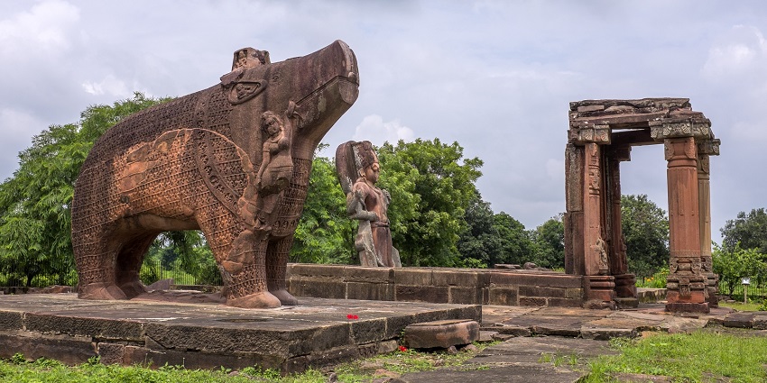 An image view of ancient temples and carvings at Eran, near Sagar, Madhya Pradesh, showcasing rich cultural heritage.