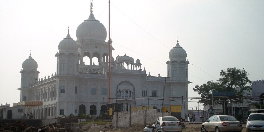 Offer prayers at Gurudwara Nada Sahib as one of the things to do in Morni hills.