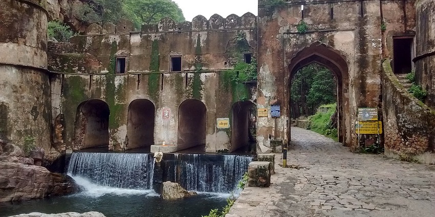 A view of Ranthambore Fort, visiting fort is one of the top things to do in Ranthambore.