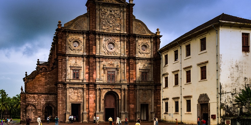 One of the things to see in Goa in August is the Portuguese colonial Basilica Of Bom Jesus
