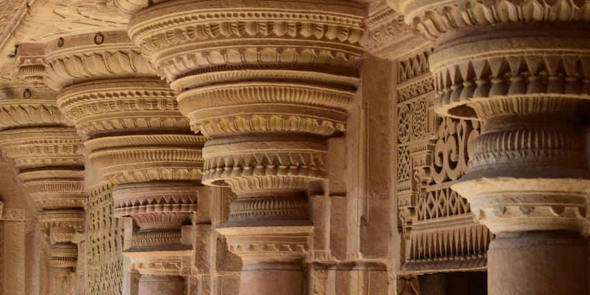 An image of the Historic City Palace showcasing its architectural diversity and history.