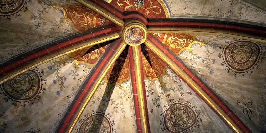 Visiting the monastery complex is one of the best things to do in Chilipam Monastery.