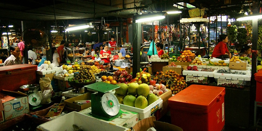 The image depicting the vibrant Russian open night market at Phnom Penh, Cambodia.
