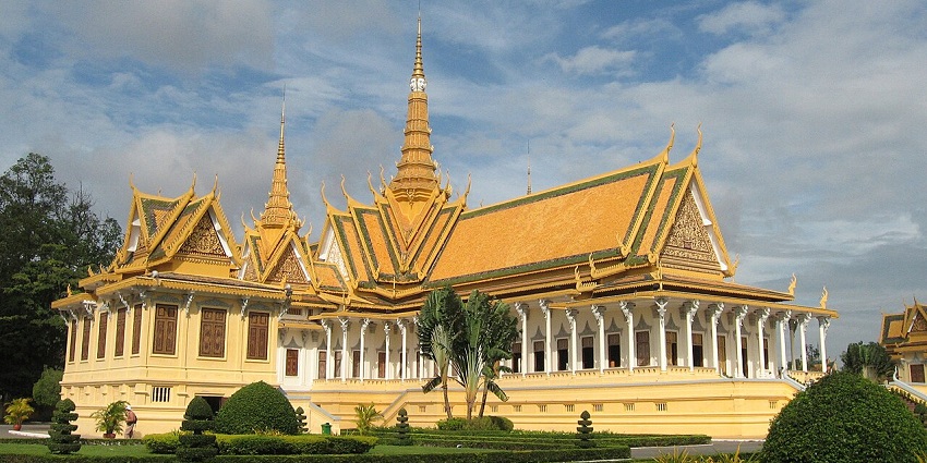 View of Throne Hall, Royal Palace, Phnom Penh, One of the best things to do in Cambodia