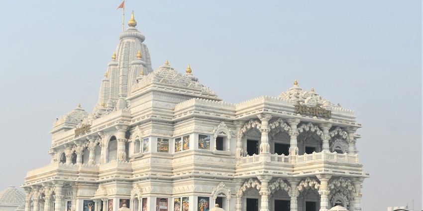 A temple in Vrindavan, one of the best places to visit near Delhi within 200 kms.