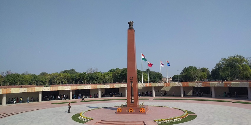 Panromic view of the majestic National War Memorial in the city of Delhi