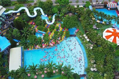 The water park in Baroda consists of a wave pool and multiple water slides.