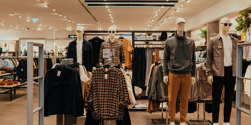 Home to some popular retail brands, Wave is one of the famous shopping malls in Ludhiana.