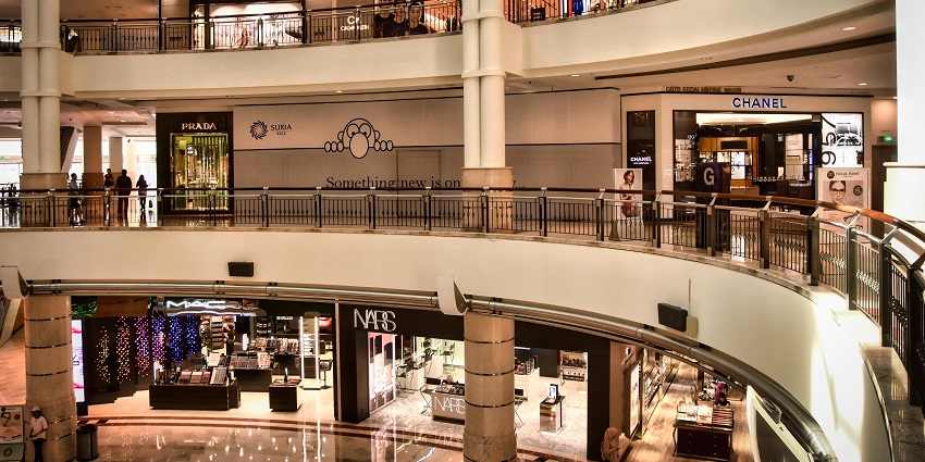 Westend Mall is a highly modern place with an array of fashion and lifestyle stores.