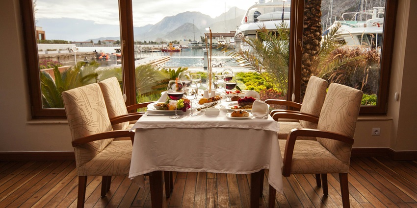 Snap from the inside of the eatery which is established in the beautiful setting of the idyllic city
