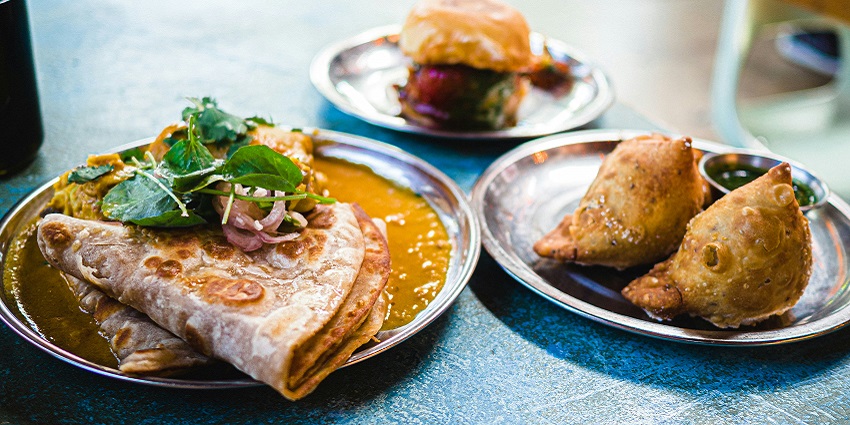 Enjoy a delicious Indian meal at the restaurants and cafes near this zoo in Raipur