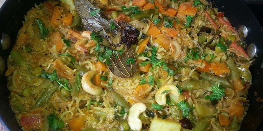 Try on amazing food from Andhra Pradesh during this trip to add on to your culinary experiences.