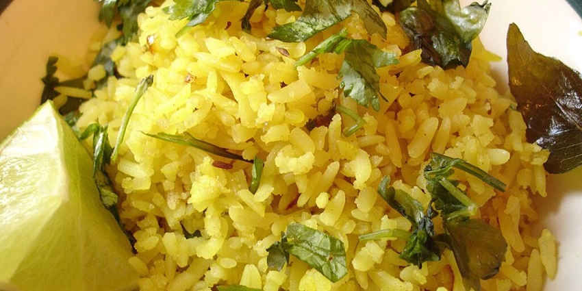 A picture representing poha, one of the main cuisines in Madhya Pradesh.