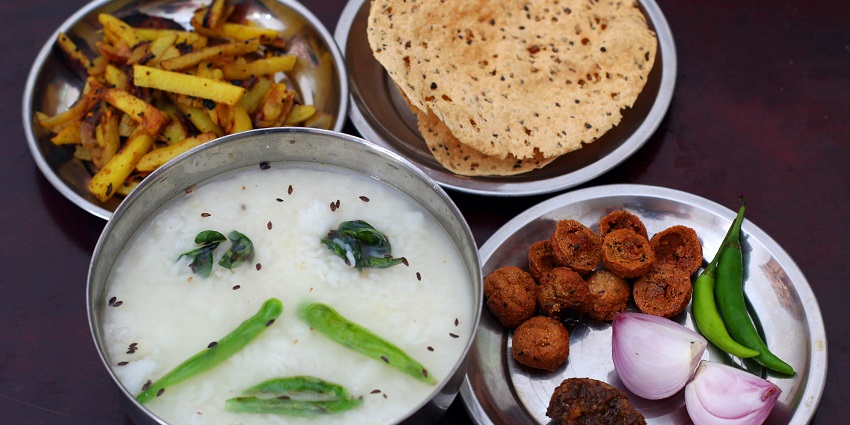 An image of Pakhala Bhat or Rice water, is a traditional dish to try in Odisha, India.