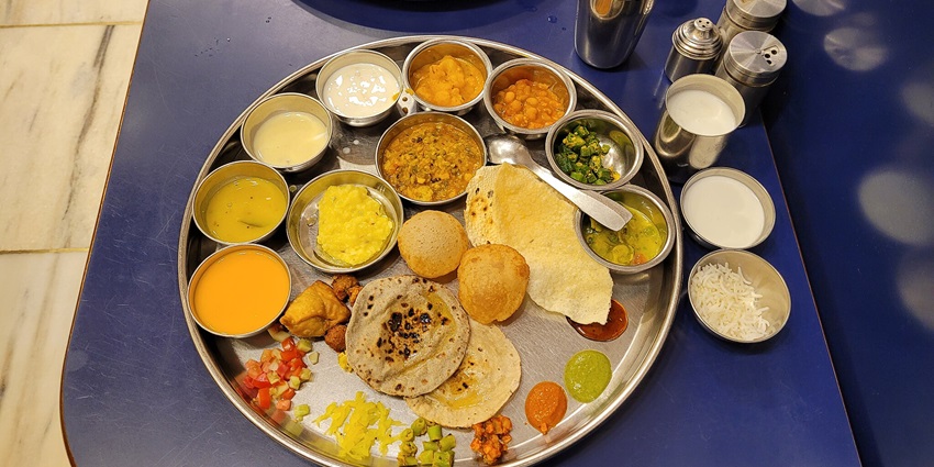 Savour the delicious dishes of Gujarat on your most awaited trip to this state of India.