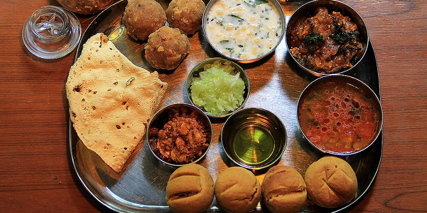 There are an array of eateries offering some delectable local cuisines near the site.