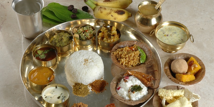 Try Andhra Pradesh thali to add flavours to your culinary experiences.