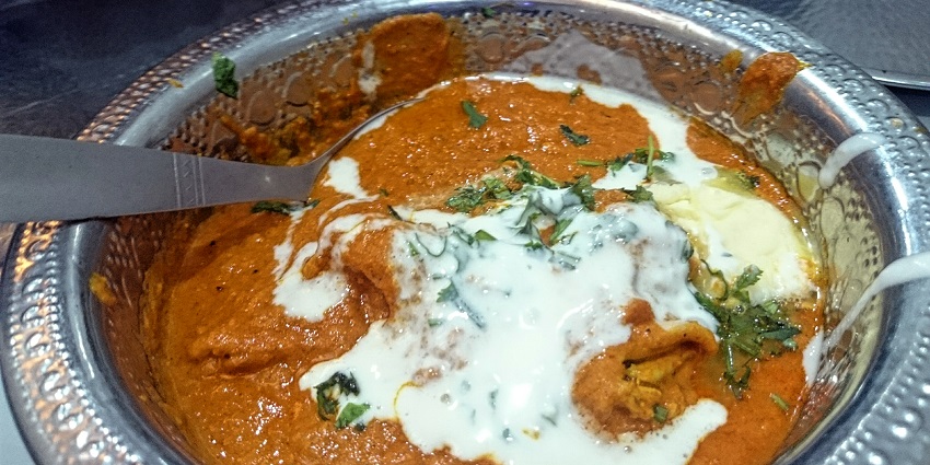 Enjoy lip smacking food like Butter Chicken at the restaurants near this museum