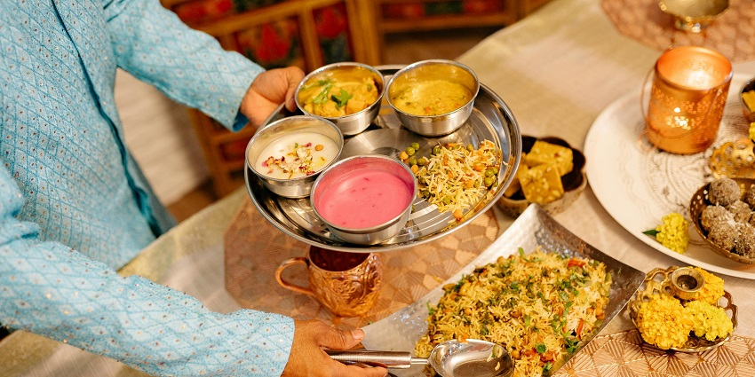Shree Vilas and Lakeside offer Regional and international dishes near Jungle Safari Udaipur.