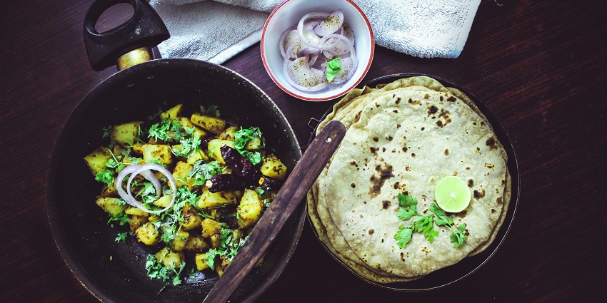 Snapshot of the mouth-watering freshly cooked roti and the Vegetable on the table