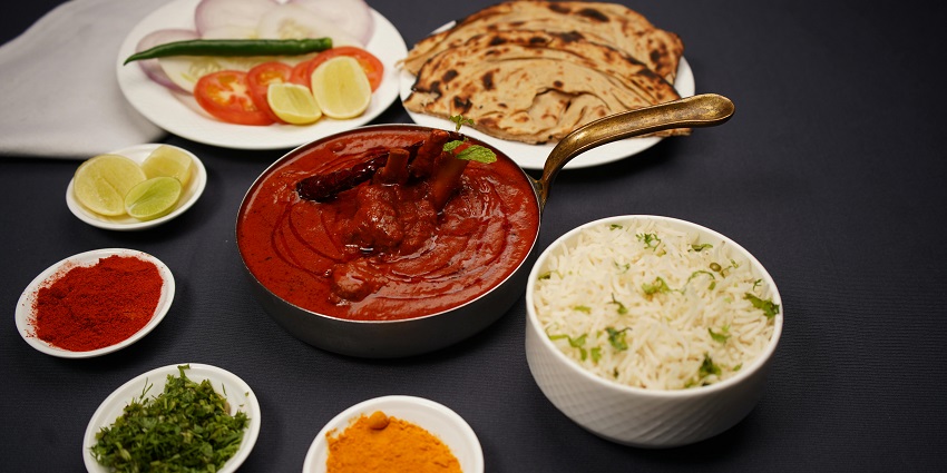Snapshot of the mouth-watering delicacies of Haryana, served in the ceramic plates