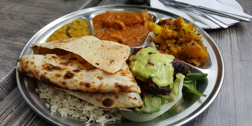There are many outlets near Bhimakali Temple that offer delectable cuisine.