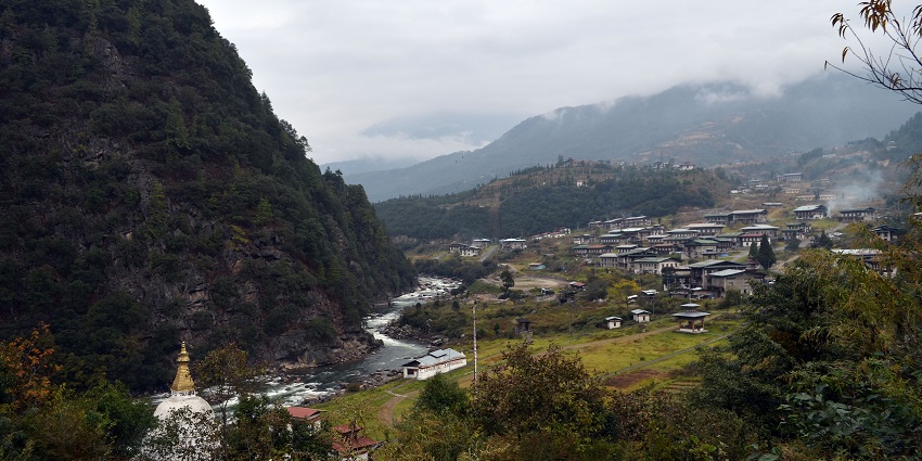 View of Tashi Yangtse town, showcasing Bhutan's rural beauty near Sakteng Sanctuary.