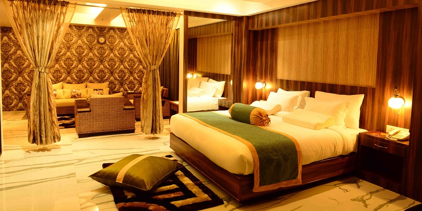 Luxurious room to stay in Gujarat.