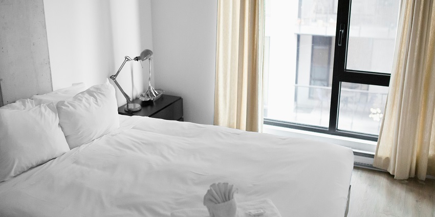 An image of a hotel room, an accommodation near the sacred Vishnupad Temple.