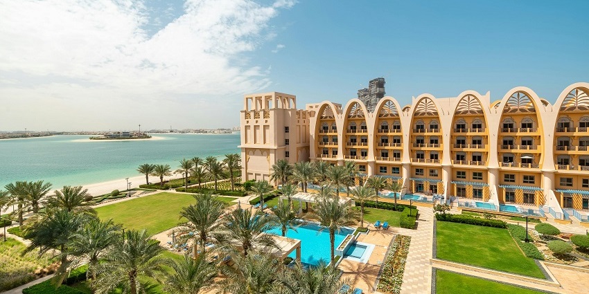 After indulging in indoor skydiving Dubai, you can stay at a luxurious hotel and resorts.