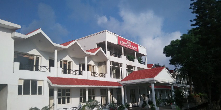 Stay at a luxury hotel in Haryana near the Dreamland Water Park Karnal