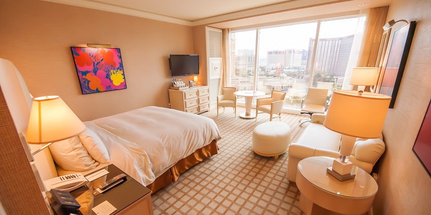 The lavish hotel to stay in Haryana which is near the scenic zoo and scenic landscape