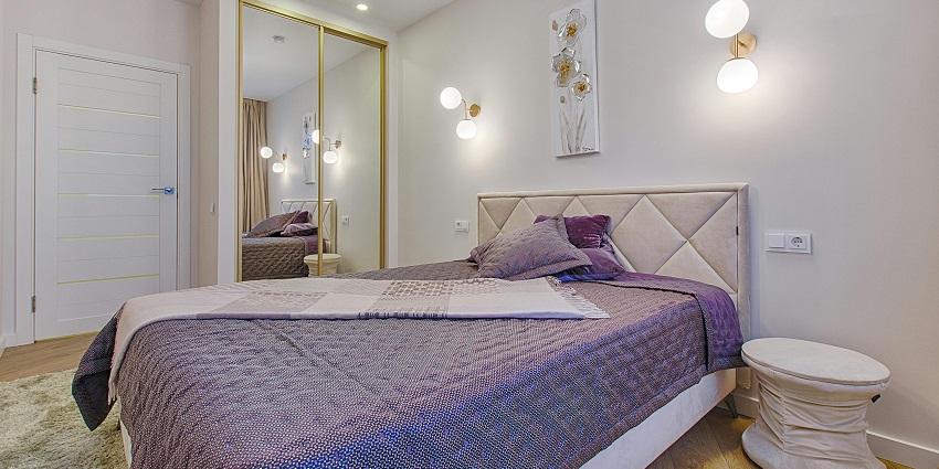 Image of a hotel room with Interior of a lavish and with all modern facilities