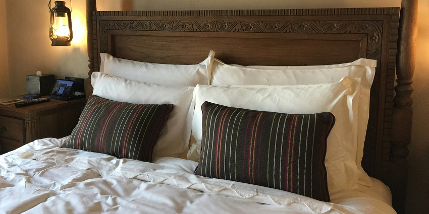 Hotels and resorts nearby offer a variety of facilities to ensure tourists a comfortable experience