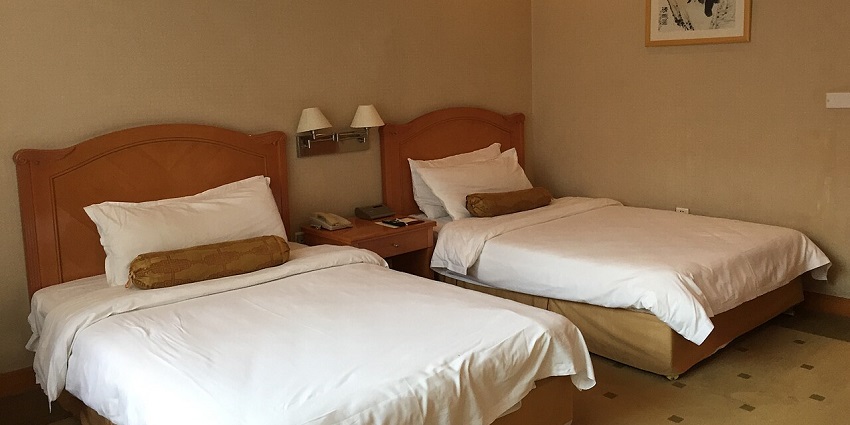 Stay at a luxurious and opulent hotel in Rajasthan while visiting the Churu Fort