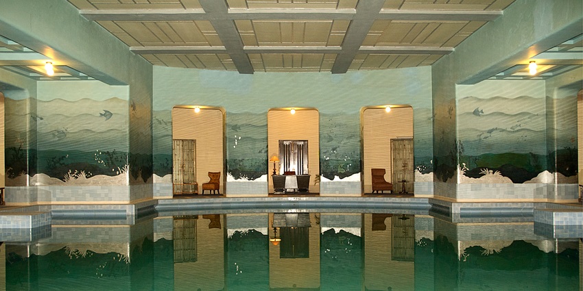 Auwa Fort Rajasthan has limited stays but nearby Pali and Jodhpur offer diverse options.