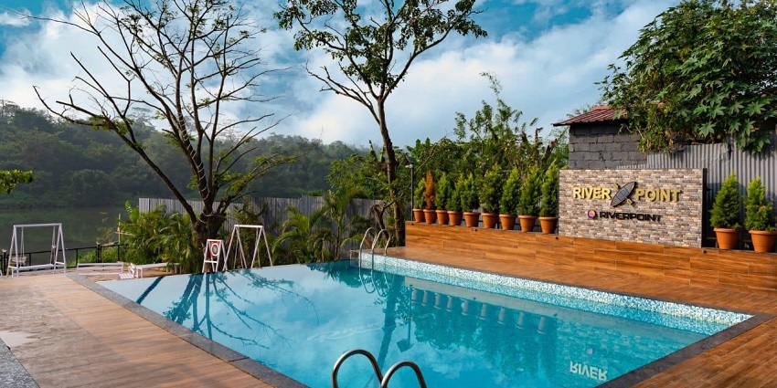 There are various lavish resorts near Coorg Wildlife Sanctuary where you can enjoy a comfortable stay
