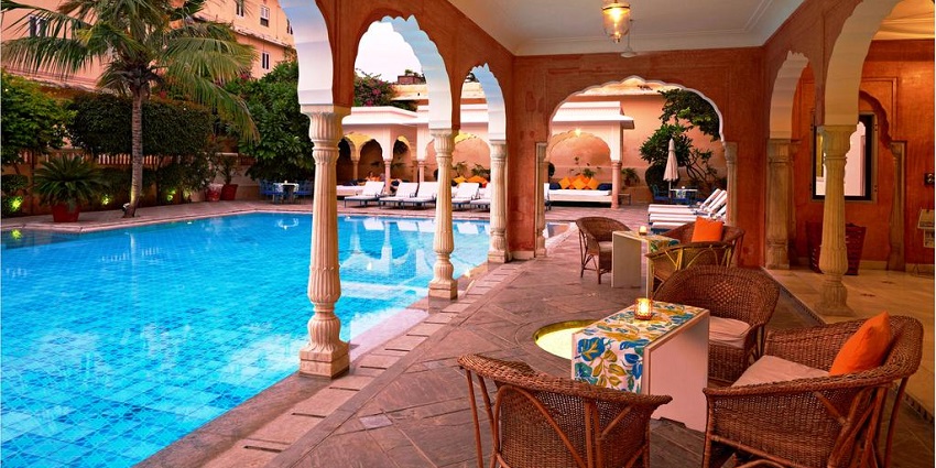 From luxury palaces to hotels, there are many accommodation options in Rajasthan.
