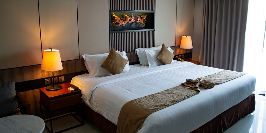Bijoliya Fort has few stays and Bhilwara offers diverse hotel options for all budgets.