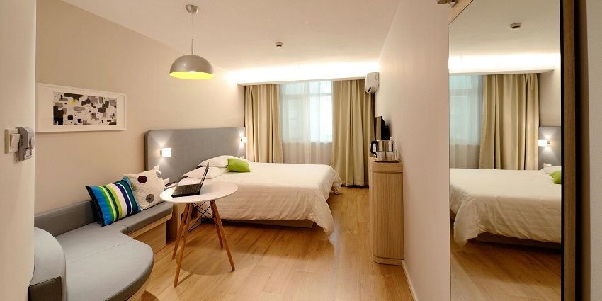 An image of a hotel room, an accommodation near Chinnamasta Temple in Jharkhand.