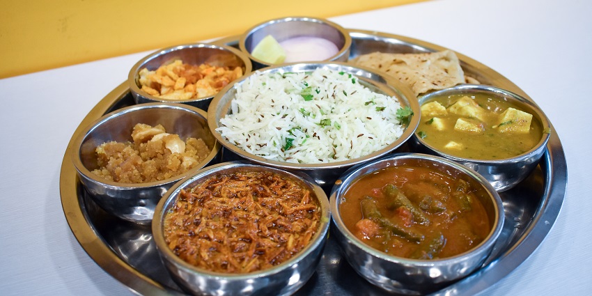 Bharatpur offers traditional Rajasthani dishes like dal baati churma, gatte ki sabzi.