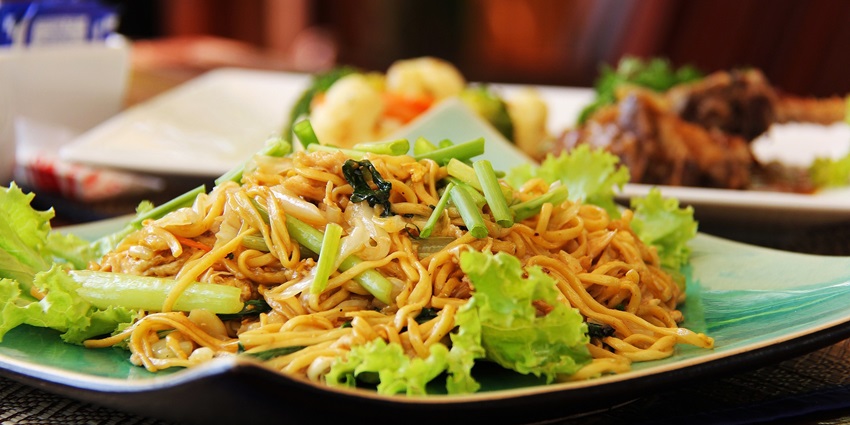 Wimpey's is a favourite street food of Bhavnagar, presenting fast food delicacies.
