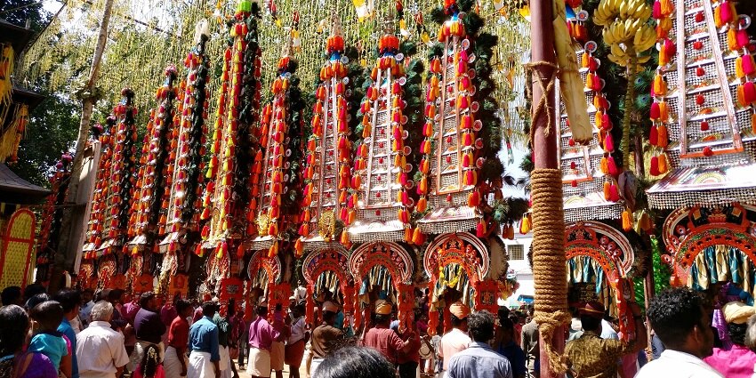Witnessing Kavadi Offering is one of the most religious things to do in Mopidevi Temple.