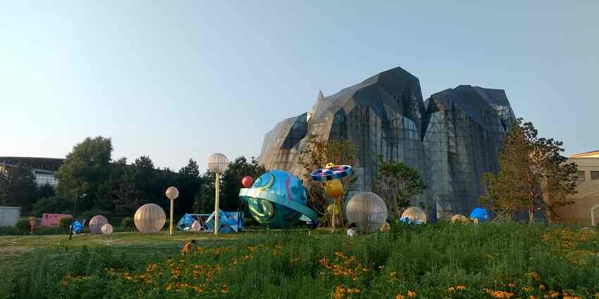 Wonderland Theme Park has thrilling rides and has water slides and lots of fun.