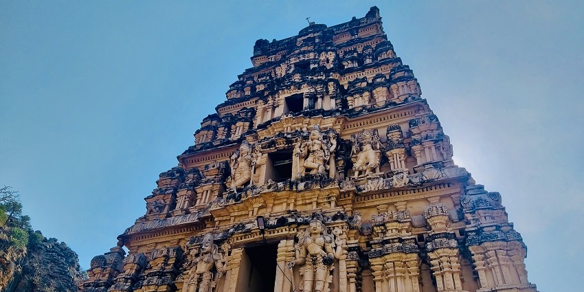 One of the temples in Nandyal, Yaganti Temple is famous for its growing Nandi.