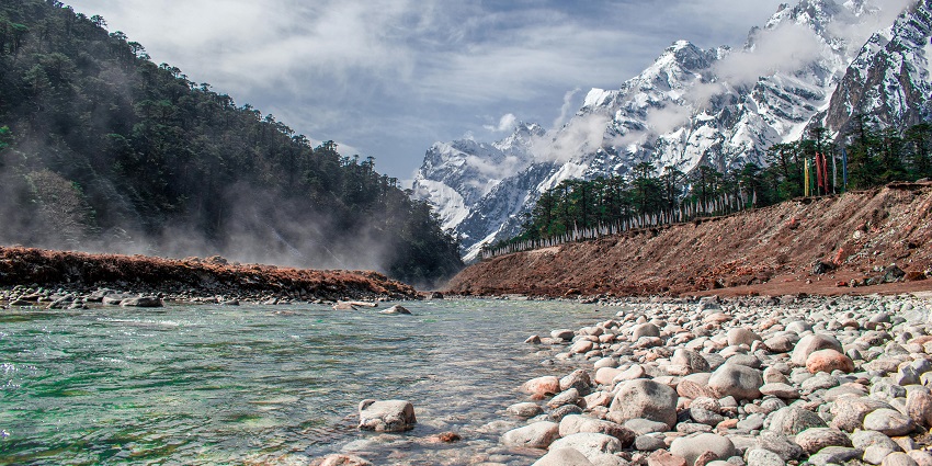 Yumthang Hot Springs is a mesmerising place to visit around Yumthang Valley in April.