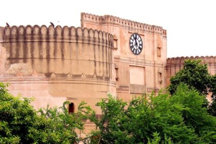 bhadra fort is one of the most famous forts in ahmedabad