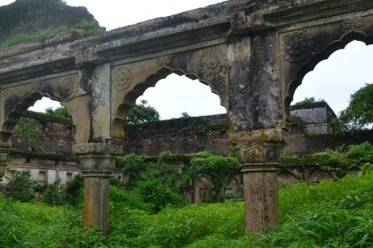 Ruins of Arjungad Fort in Gujarat, perfect for exploring historical and ancient periods.