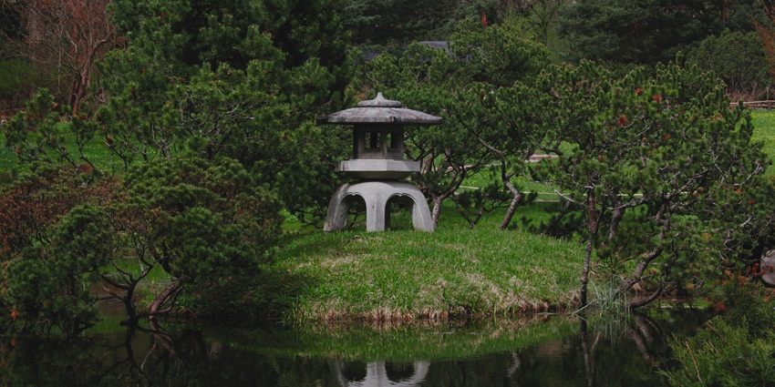 A picture of a sacred pond in Jharkhand, which is one of the best places to visit near Tapovan