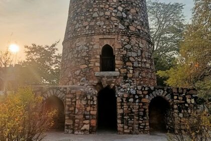 Hauz Khas Fort is one of the best places to visit in Hauz Khas for every traveller.